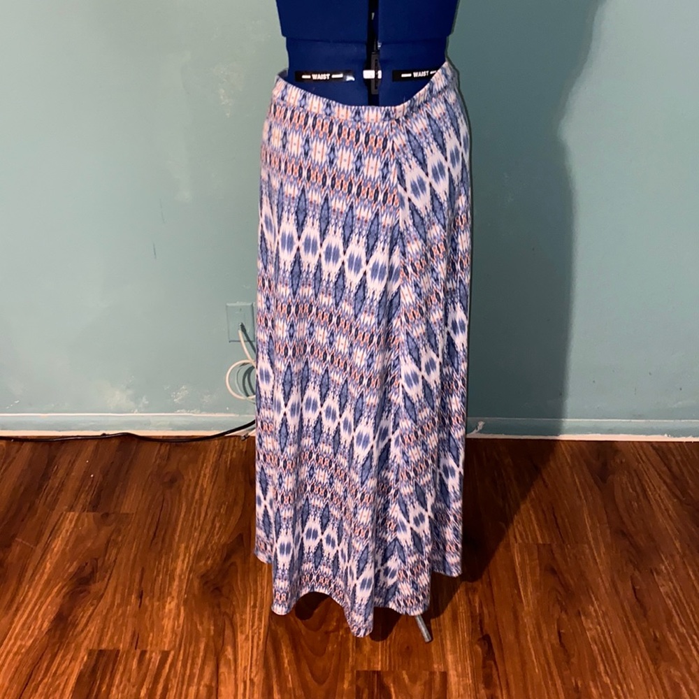 Long patterned skirt